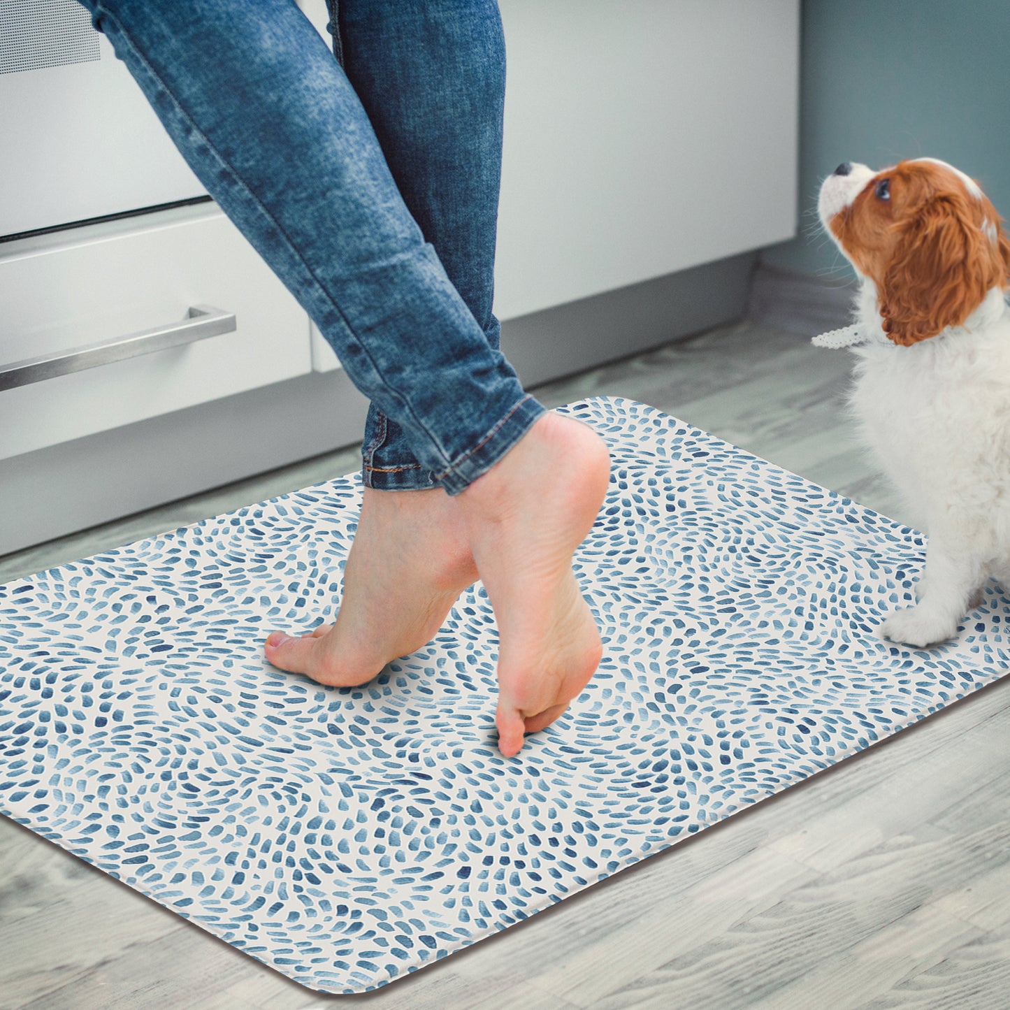 CounterArt Drift Marks 30” x 20” Decorative Vinyl Comfort Floor Mat Manufactured in The USA, Waterproof, Reduces Muscle Fatigue, Easy to Clean