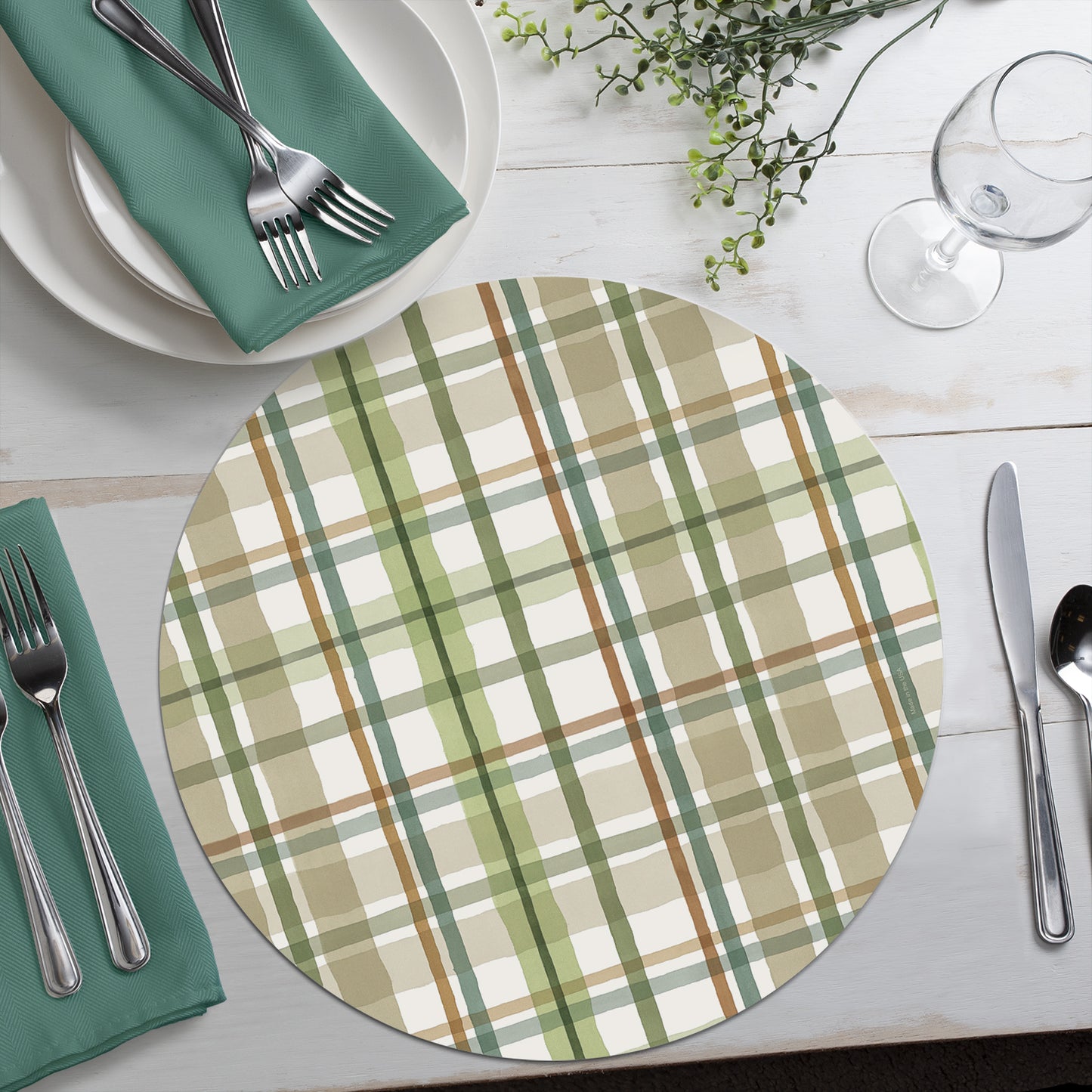 CounterArt Green Fields 4 Pack Round Reversible Easy Care Flexible Placemats Made in the USA