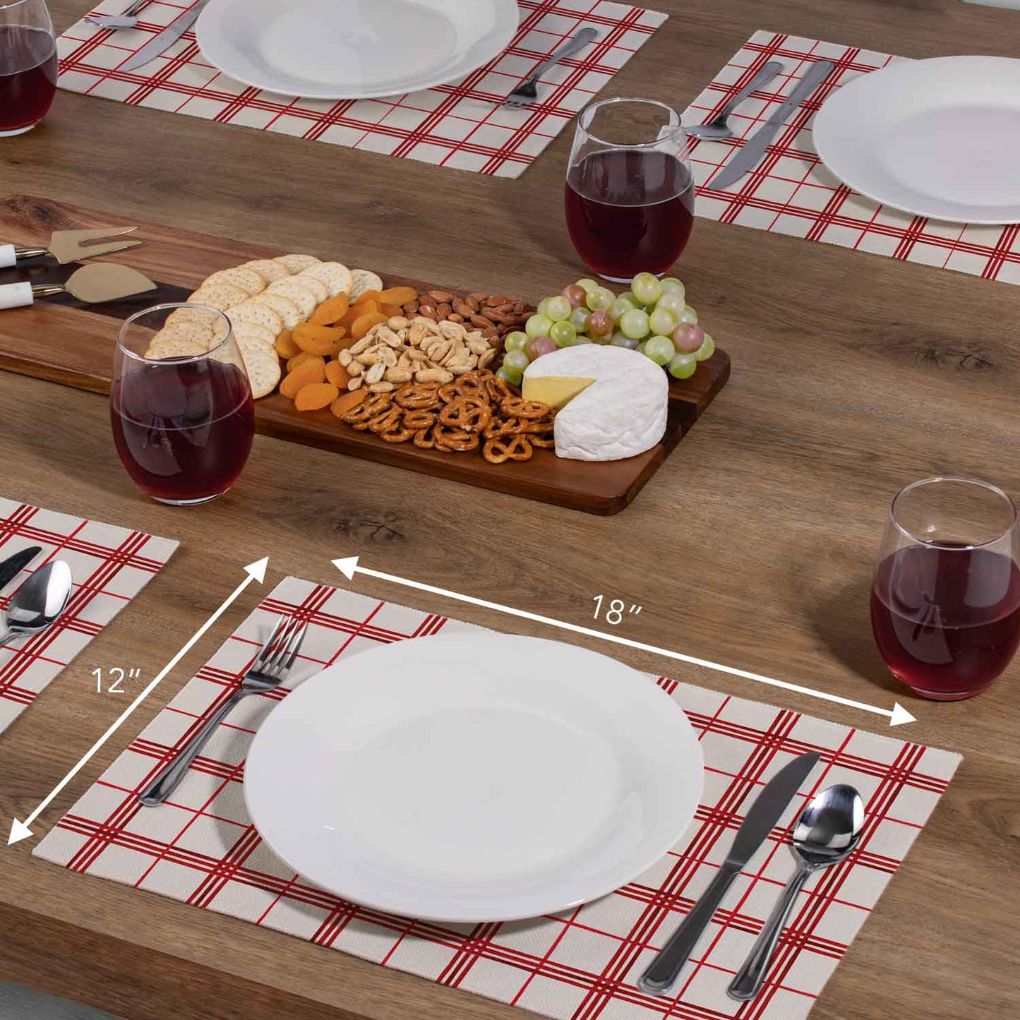 Highland Home Holiday Windowpane 4 Pack Poly-Cotton Blend Fabric Placemats 18" x 12" Manufactured in The USA
