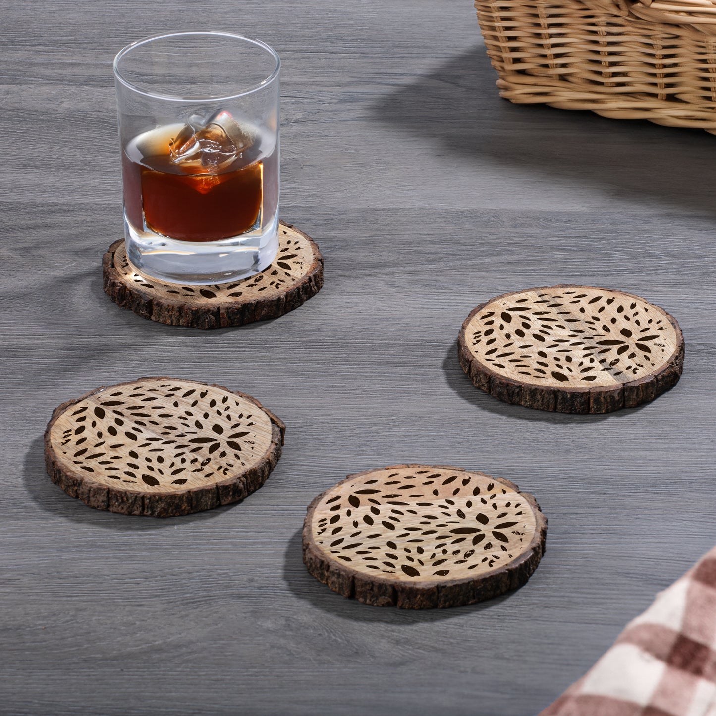 Thirstystone Brown Floral 4-Pack Mango Wood Coasters with Bark Edges 4.5" Round Manufactured in The USA