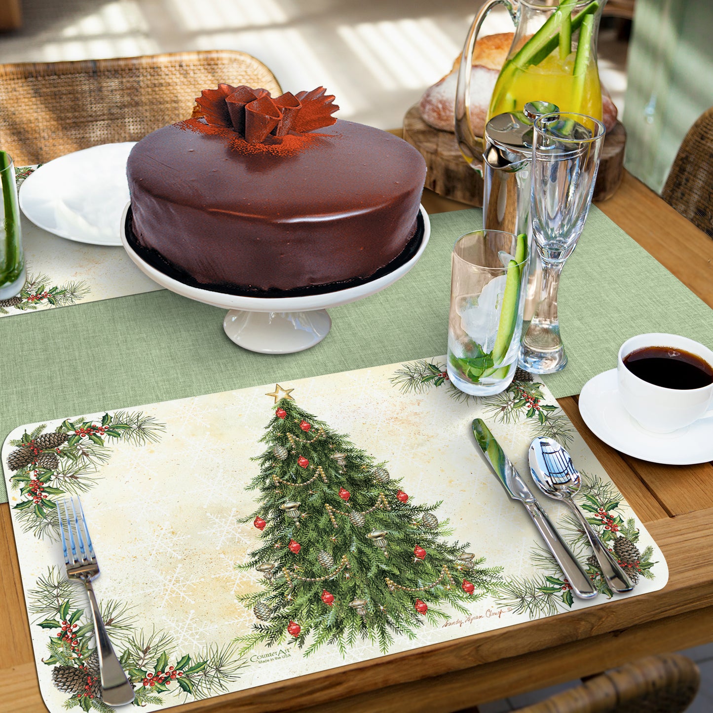 CounterArt Vintage Christmas Tree Reversible Easy Care Flexible Plastic Placemats 4 Pack Made in The USA BPA Free Easily Wipes Clean