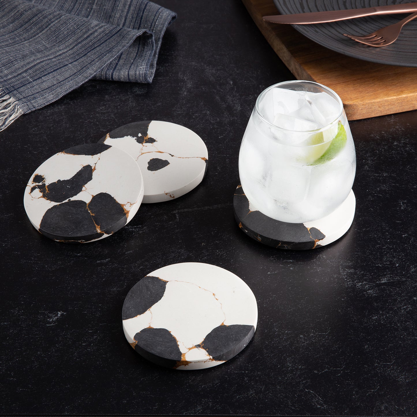 Thirstystone 4 Pack Black & Gold Round Resin Coasters 4" Round Heat Tolerant Protects Surfaces Easily Wipes Clean