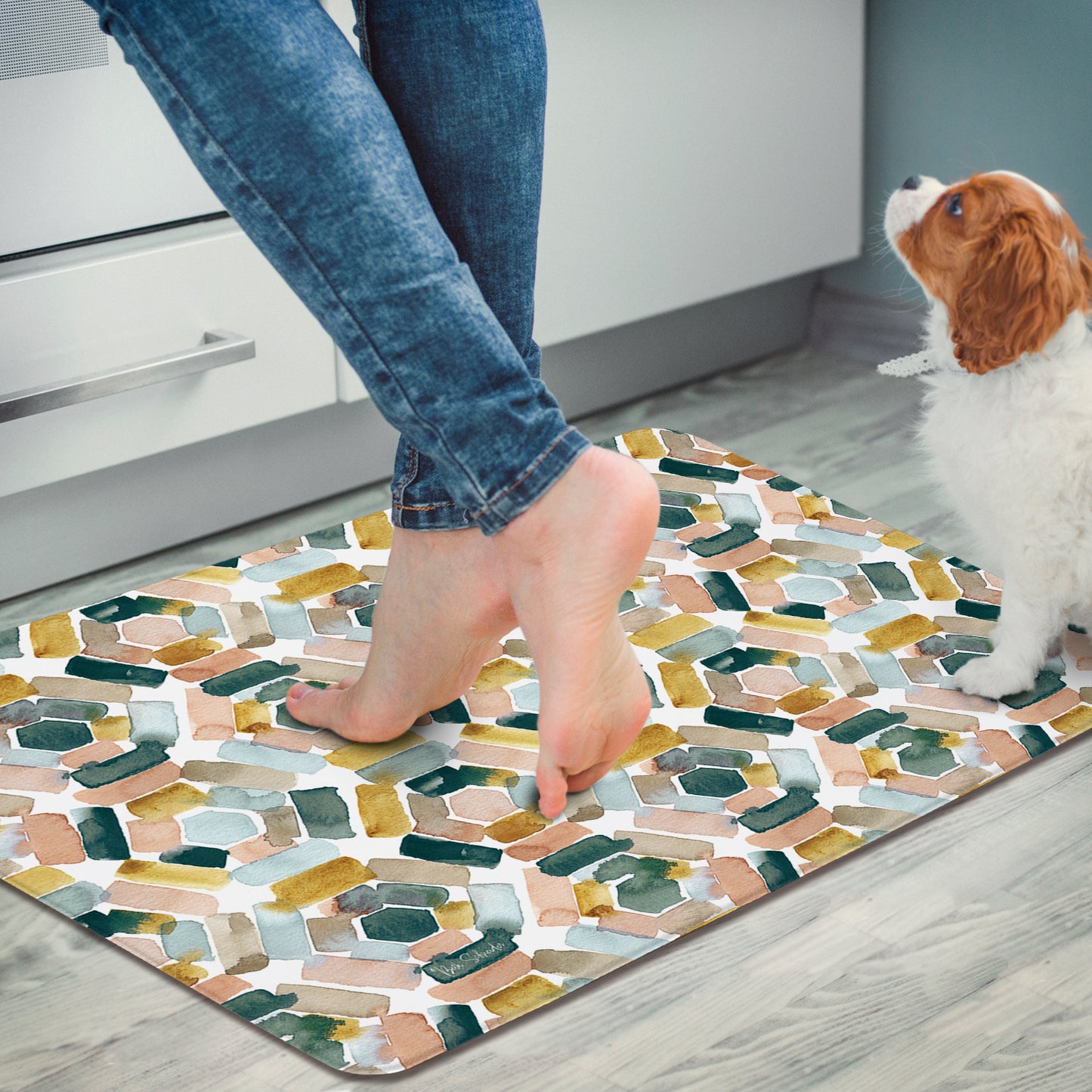 CounterArt Modern Geometric 30” x 20” Decorative Vinyl Comfort Floor Mat Manufactured in The USA, Waterproof, Reduces Muscle Fatigue, Easy to Clean