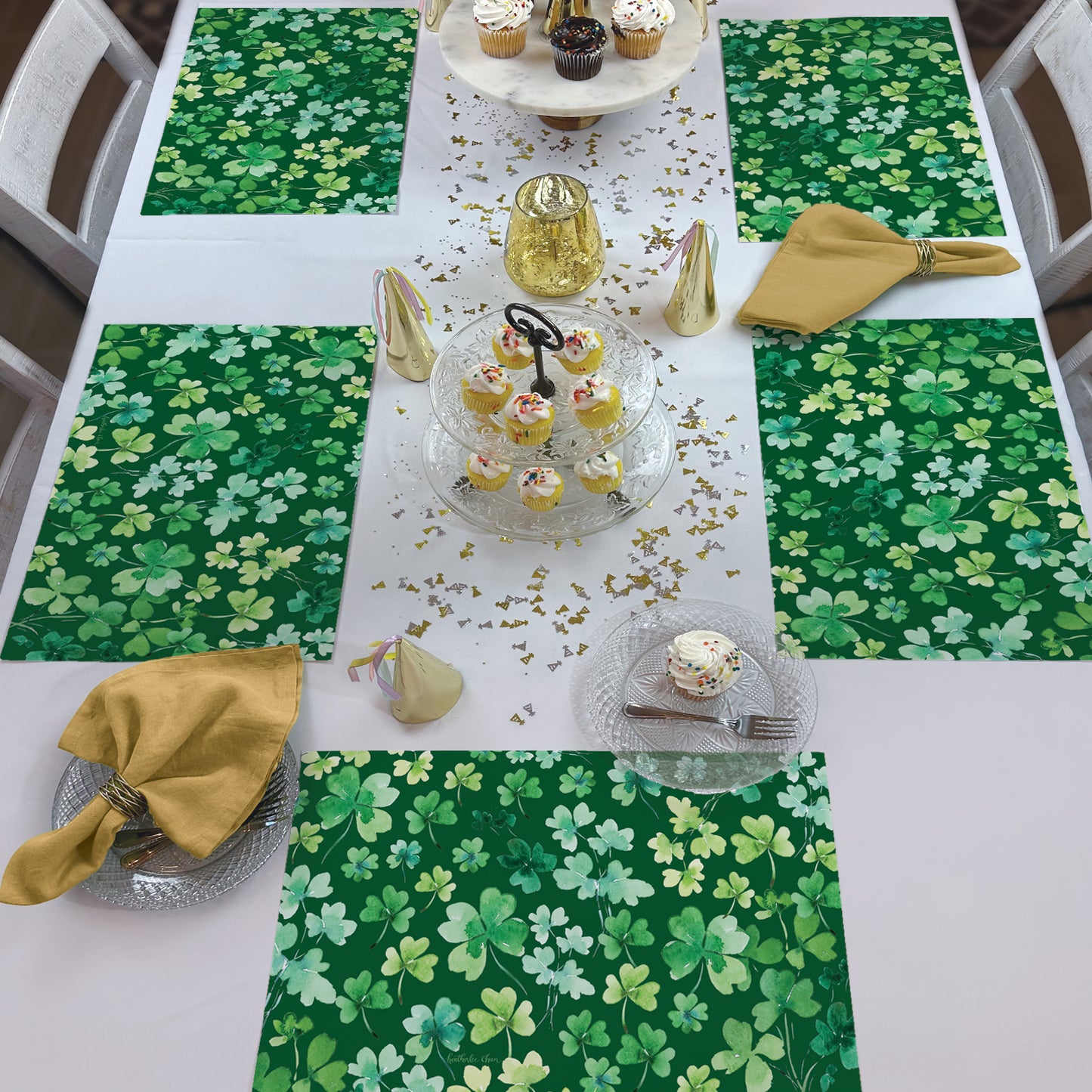 CounterArt Shamrocks 24 Premium Paper Placemats in Resealable Storage Bag Made in The USA