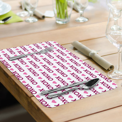 CounterArt XOXO 4 Pack Easy Care Flexible Plastic Placemats Made in The USA BPA Free, Easily Wipes Clean