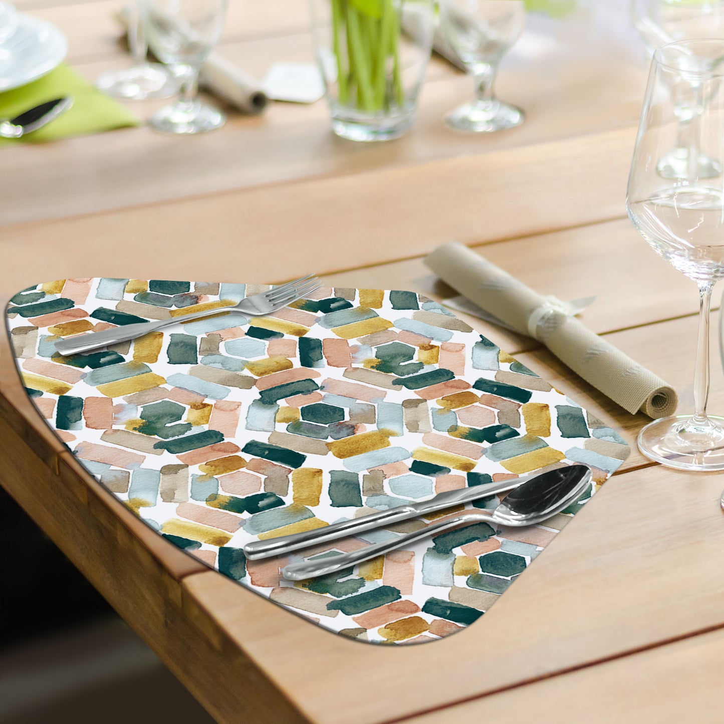 CounterArt Modern Floral 4 Pack Wedge Shaped Reversible Easy Care Placemats Made in the USA