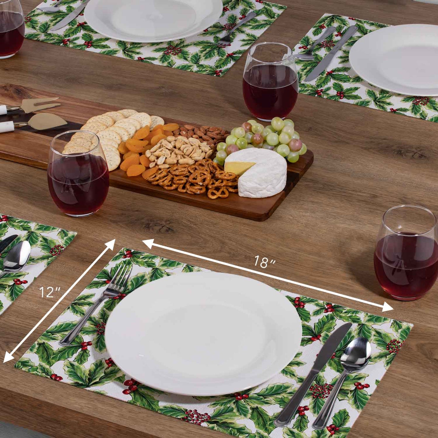 Highland Home Grand Christmas 4 Pack Poly-Cotton Blend Fabric Placemats 18" x 12" Manufactured in The USA