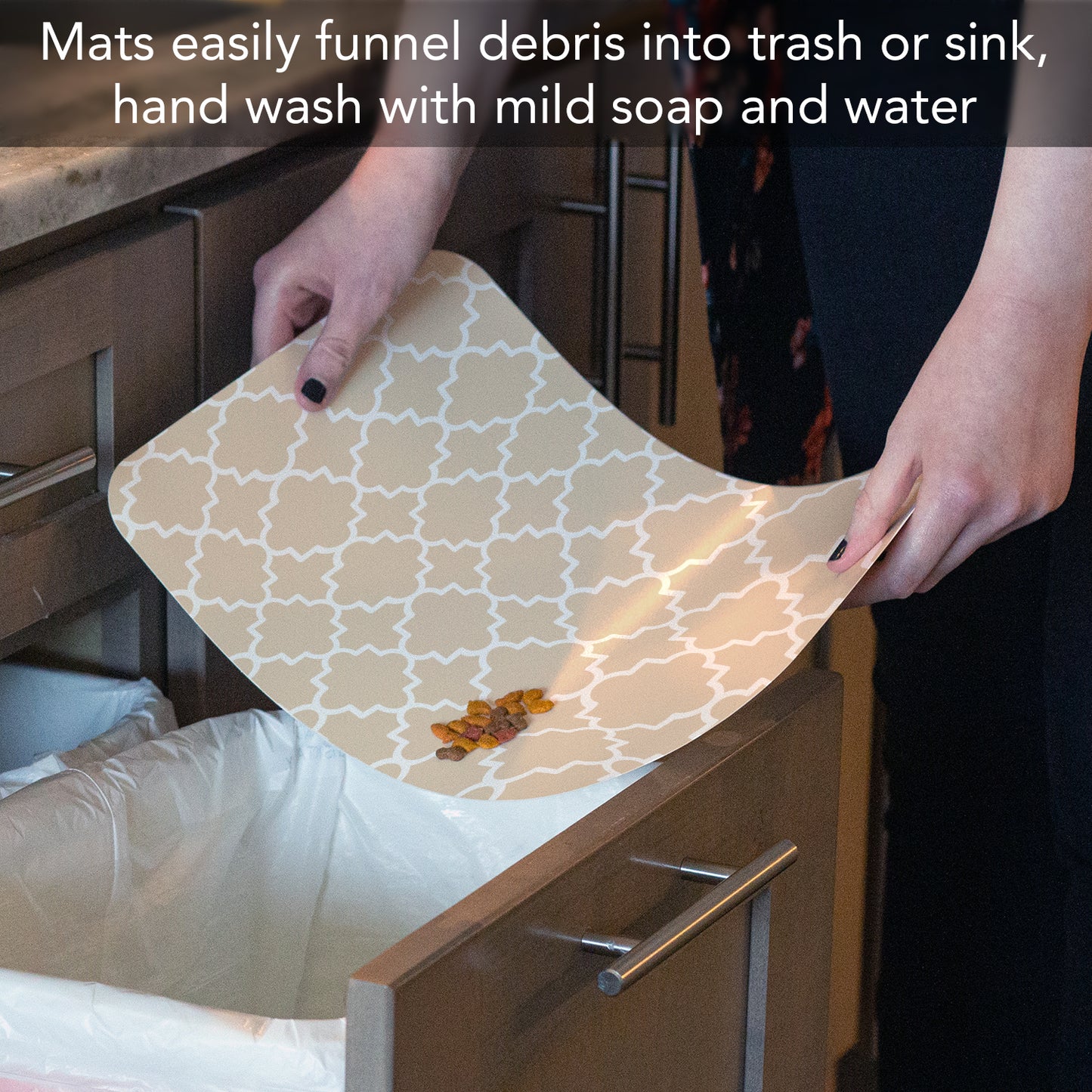 Quatrefoil Easy Care Waterproof Pet Feeding Mat 17.13” x 11.25” Made in The USA