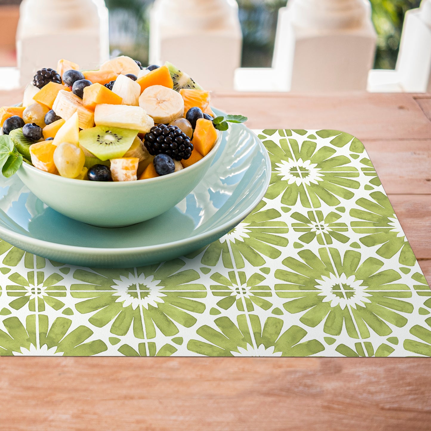 Counterart Medallions and Circles Reversible Plastic Placemat 4 Pack Made in The USA